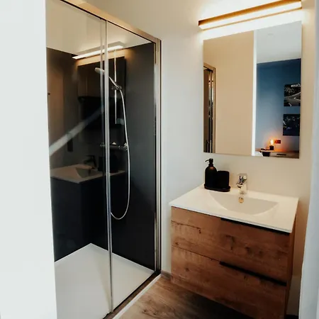 Amon L'vi Bresseur 펜션 *